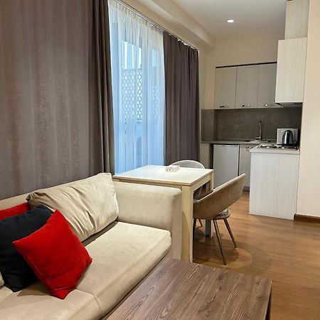 Wonderful Apartment In Republic Square, City Center Yerevan Exterior photo